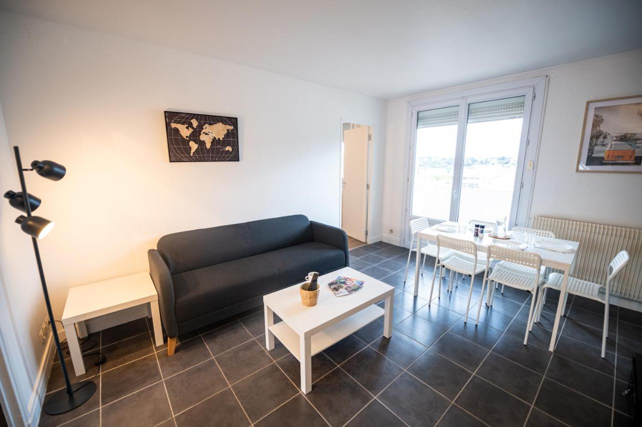 Robespierre - Tout Equipe & Calme - Tv Et Wifi Saint-Etienne  Exterior photo
